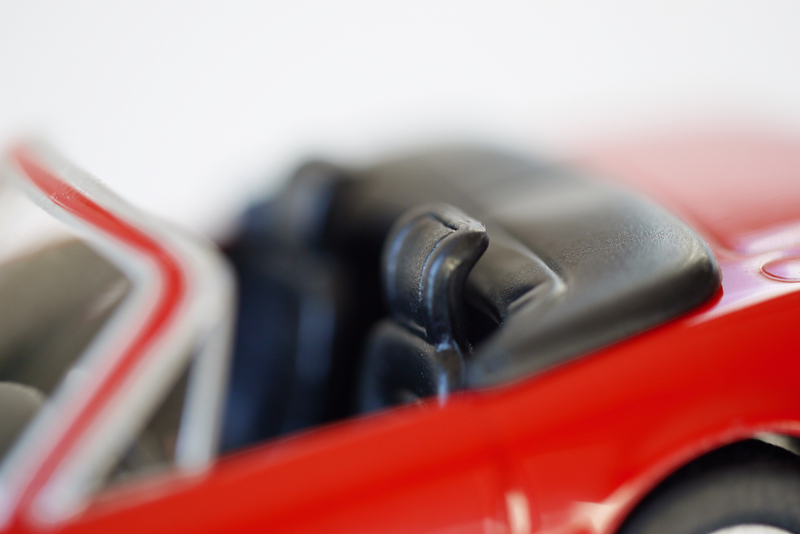 Illustration for article titled Kyosho Ferrari 5 1/64 #11 - Project Prancing Horse #12 1971 Ferrari 365 GTS/4 "Daytona"